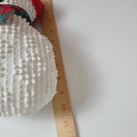 Snowman  Set of Three White Chenille Fabric Hats Scarf Christmas Winter Holiday - Picture 8 of 10